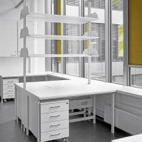 System DELTA30 Schreibarbeitsplatz